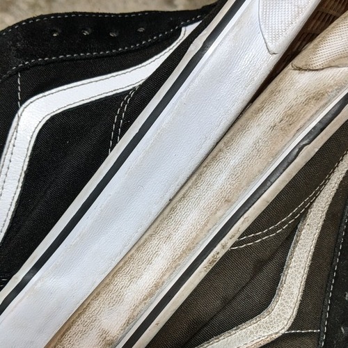 cuci sepatu mojokerto